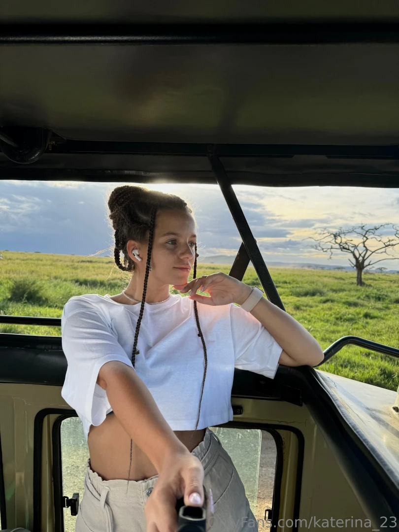 I m happy when i m traveling the world has become my studio every part 12 