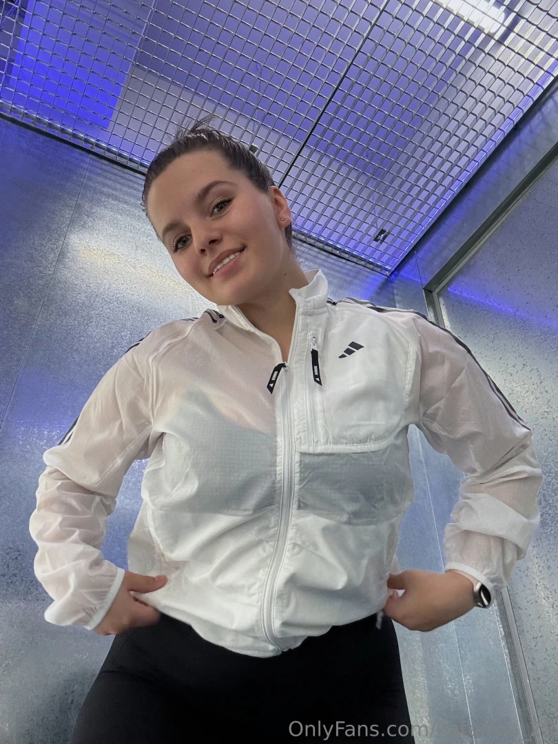 What s the best way to wear it unbuttoned or buttoned part 1 