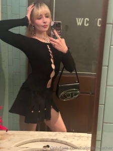 Hottie with a body part 18