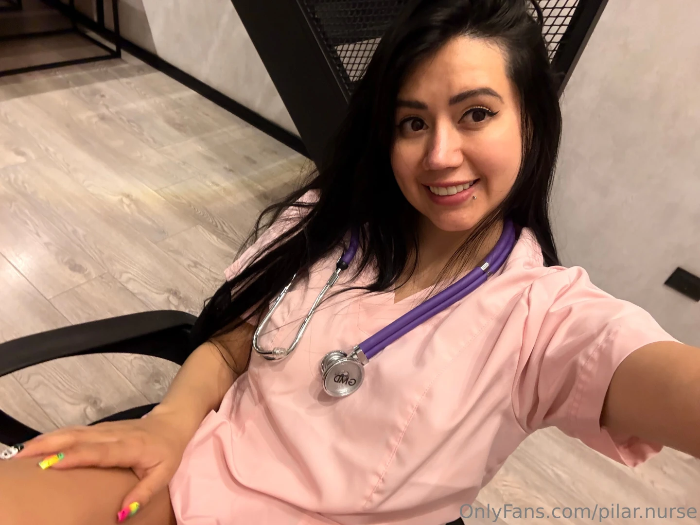 Hello baby let s talk in private i ve got a secret for you 