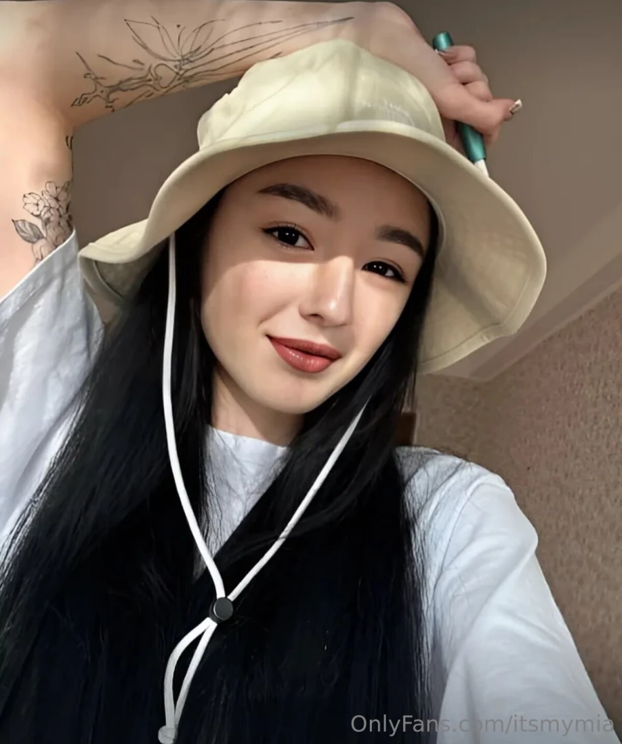 Free subscription 18 year old cutie yoursecret_alana she is so part 319 