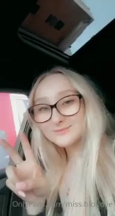 Rejoind moi sur mon vip pour du contenu explicite miss blondiie7 