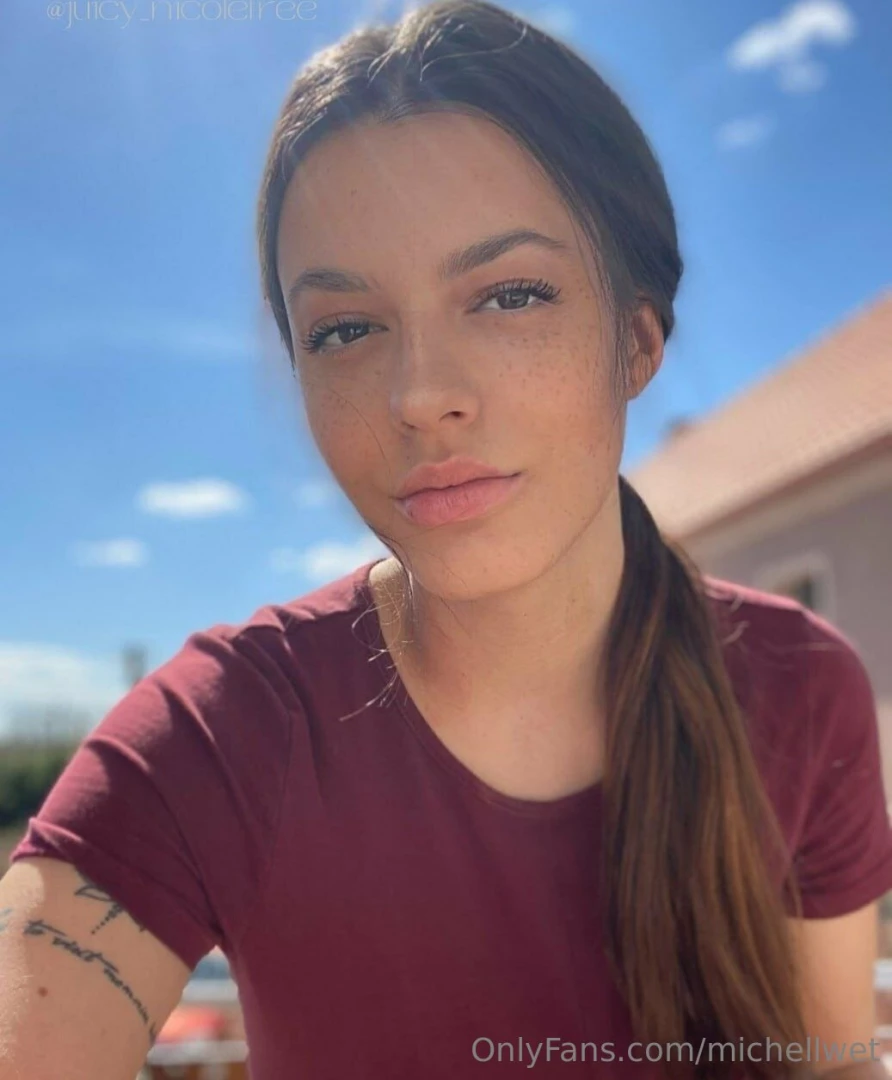 Sweet and funny but with a tight pussy to die for juicy_nicolefree part 279 