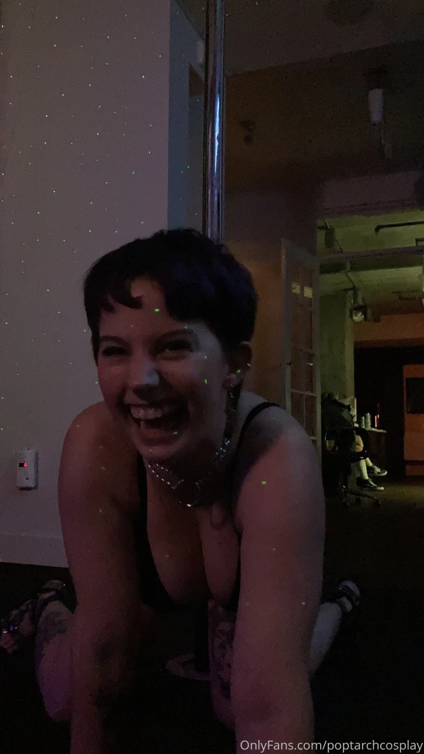 I had so much fun at my pole event last night even though i am bruised part 2 