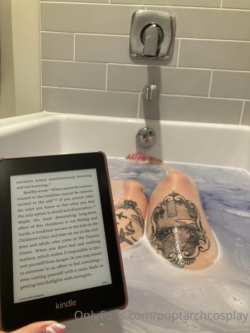 Where are my feets lovers at i was feeling extra cute in the bath with part 8 
