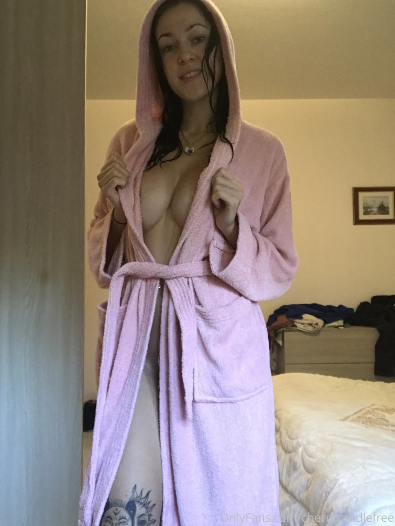 All pics and video how i take it off just in my main of 