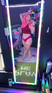 I m such a mess guys gotta clean my room part 1