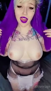 Titty bounce