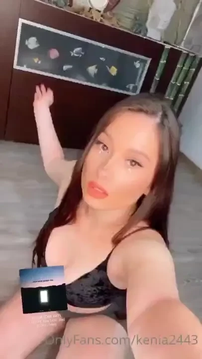 Tip me 10 if you re in the mood to sext 