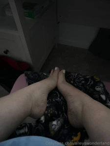 Like this is you like feet