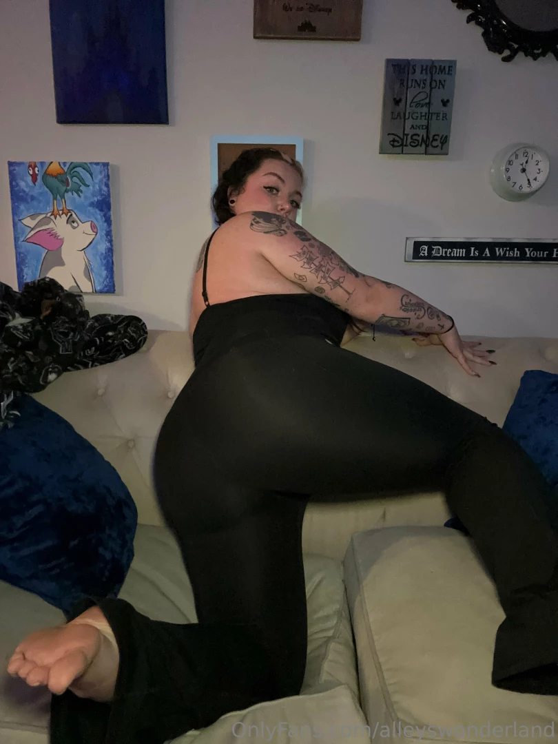 How much do you want to fuck me 5 tempted 10 yes but you want a bj part 18 
