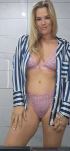 Feeling sexy abifox12