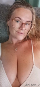 I m online on my vip wanna keep me company tonight