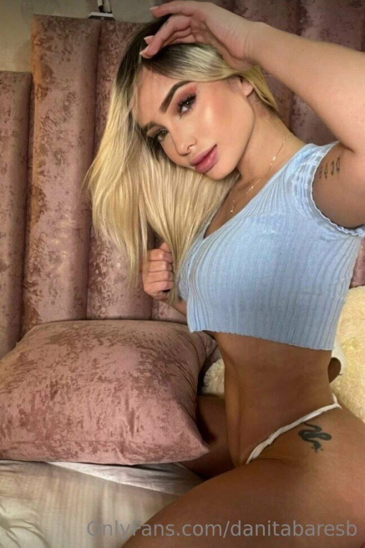 I think you need some help with that erection dm me and tell me how 