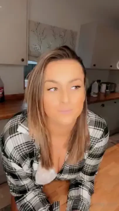 Have a coffee with me 