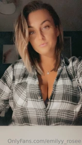 Emilyy_rosee1 part 539