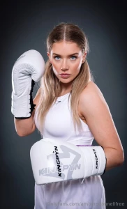 Do you like girls who fight