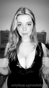 Join my vip ellefoxxx if you want to see all the naughty stuff i dont