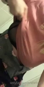 Would you like it if i sent you stuff like this in private