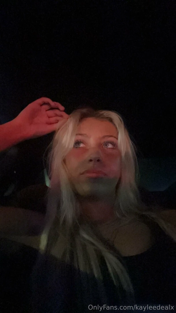 U cant tell but i m playing music so loud in the mustang my ears hurt 