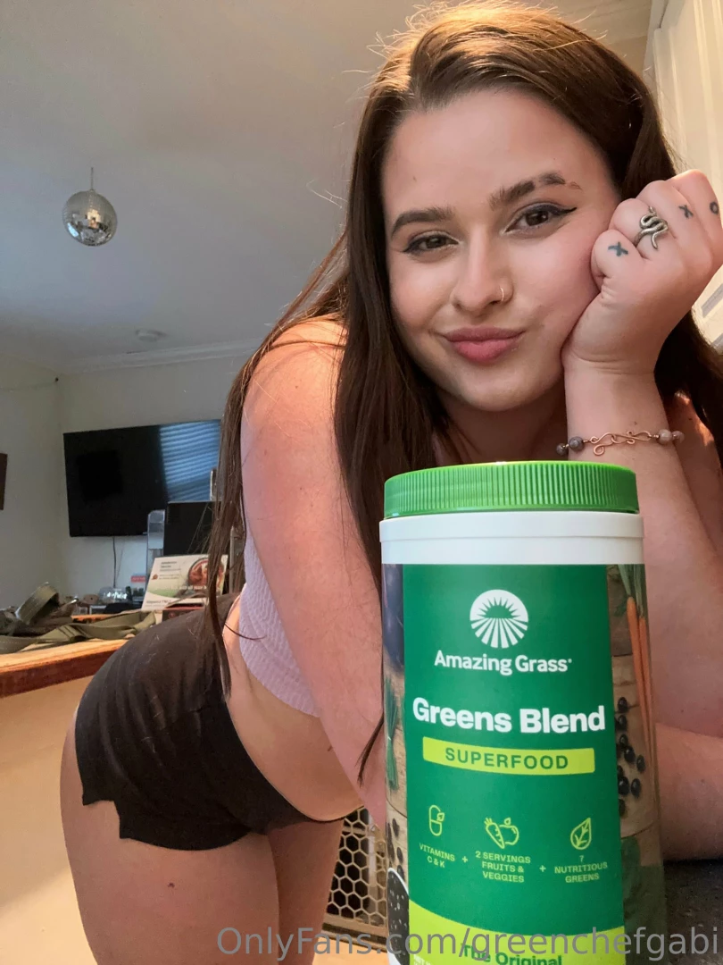 Let me introduce you to my holy grail supergreens powder let s face it part 2 
