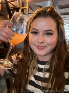 Have you guys ever tried guava juice this was my first time trying it