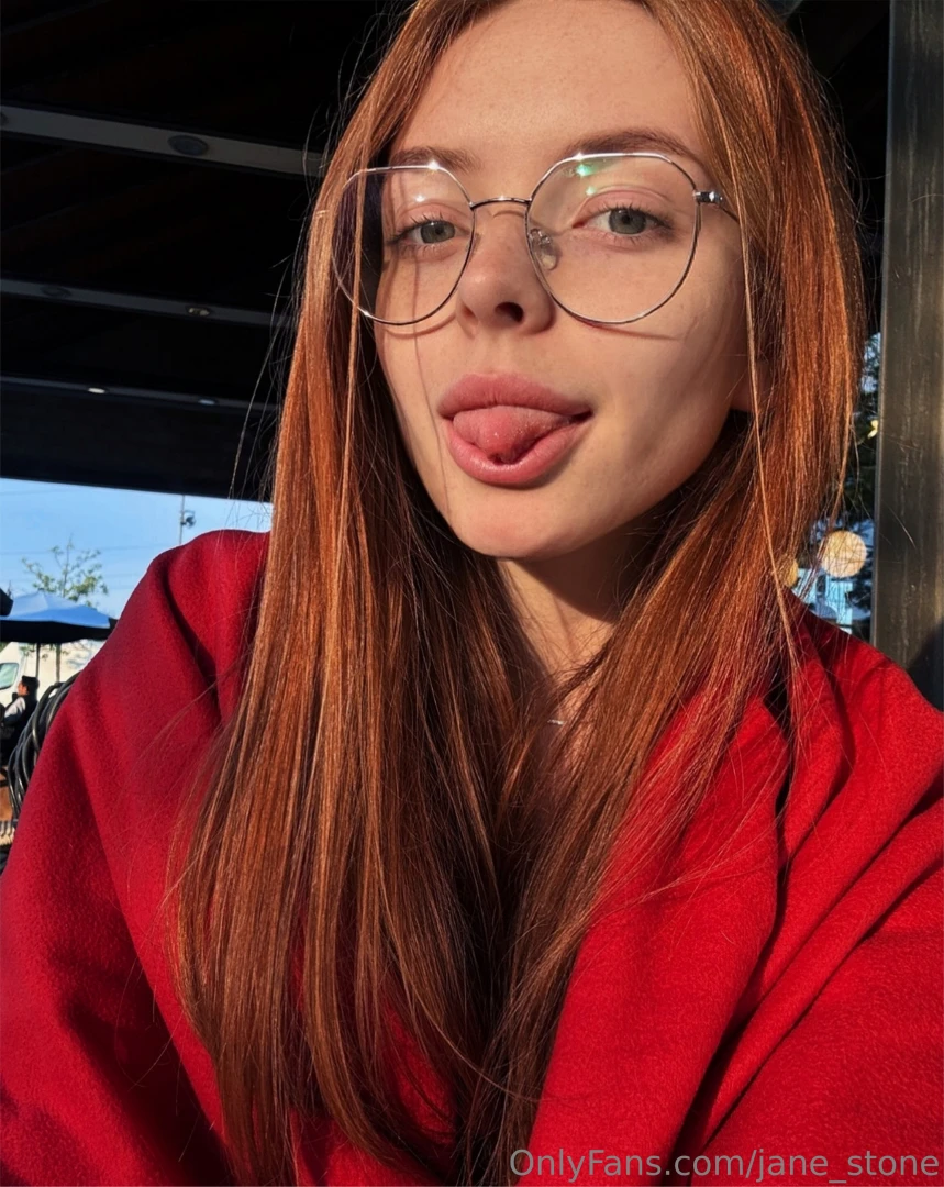 Tried to be productive ended up reading fanfiction for 3 hours 