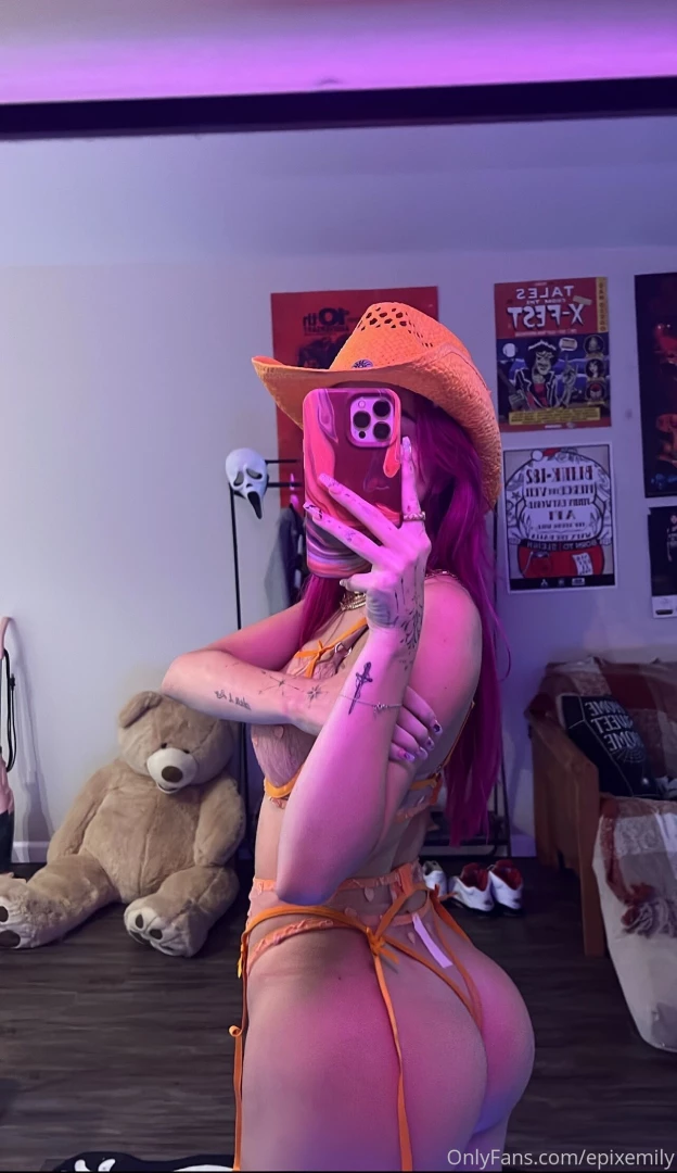 Horses aren t the only thing i like riding 