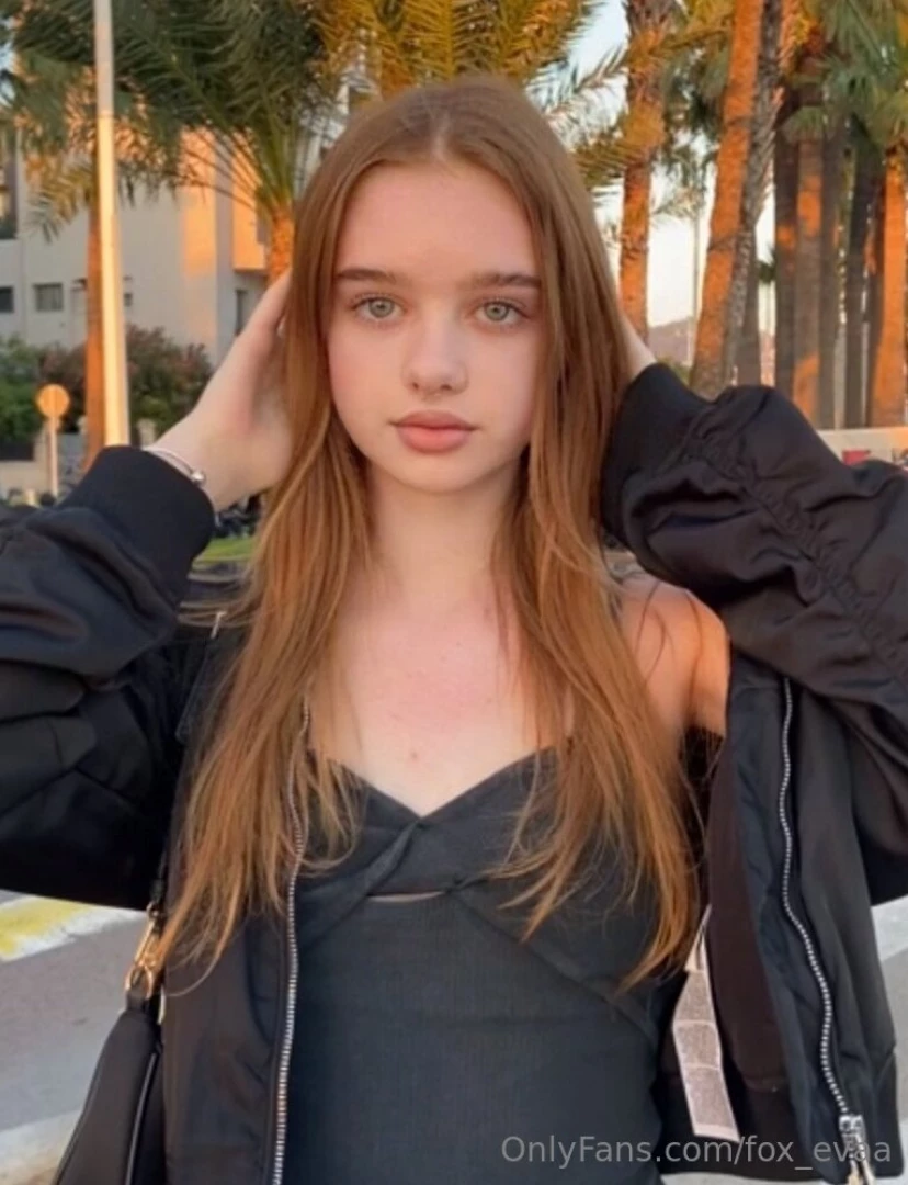 Only 18 kinky_alice this pretty girl kinky_alice likes to play with part 104 