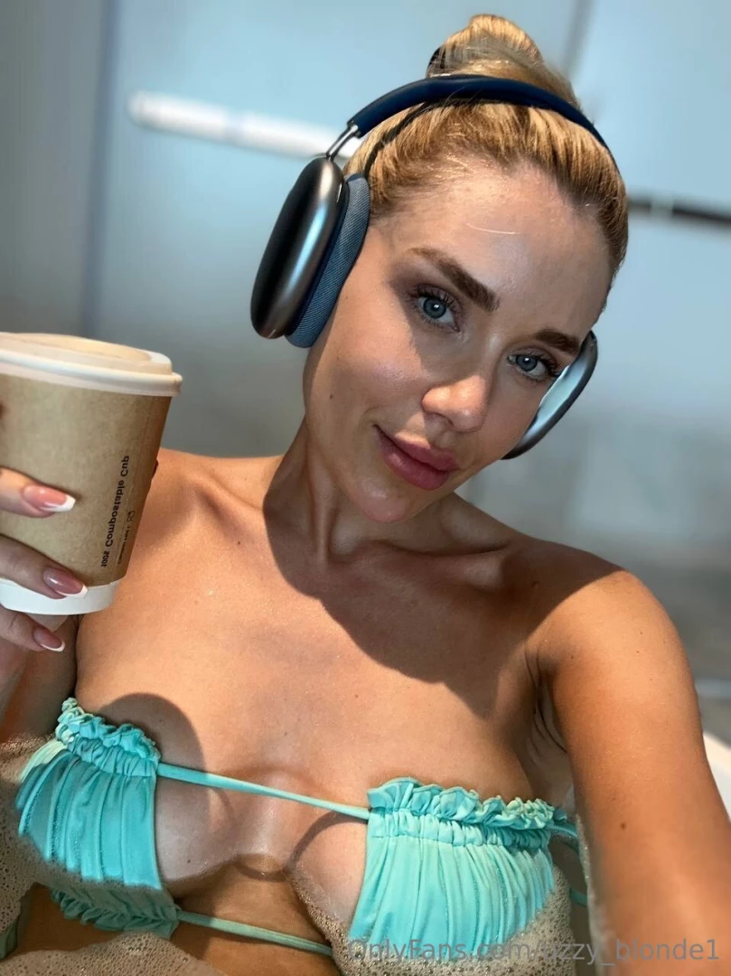 It s a normal day which means i can t have a normal day without coffee part 1 