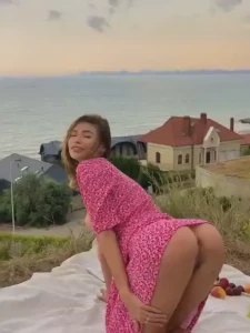 I want to tease you a little good mood part 2