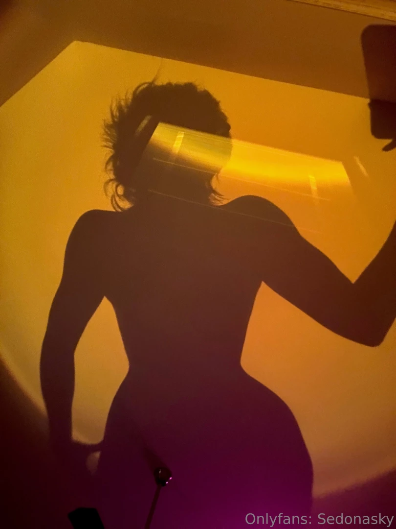 Playing with my shadow 