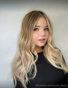 Sultry amgalice will captivate you with her seductive gaze and part 91