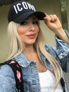 To make a girl happy it is not necessary to be a prince on a white