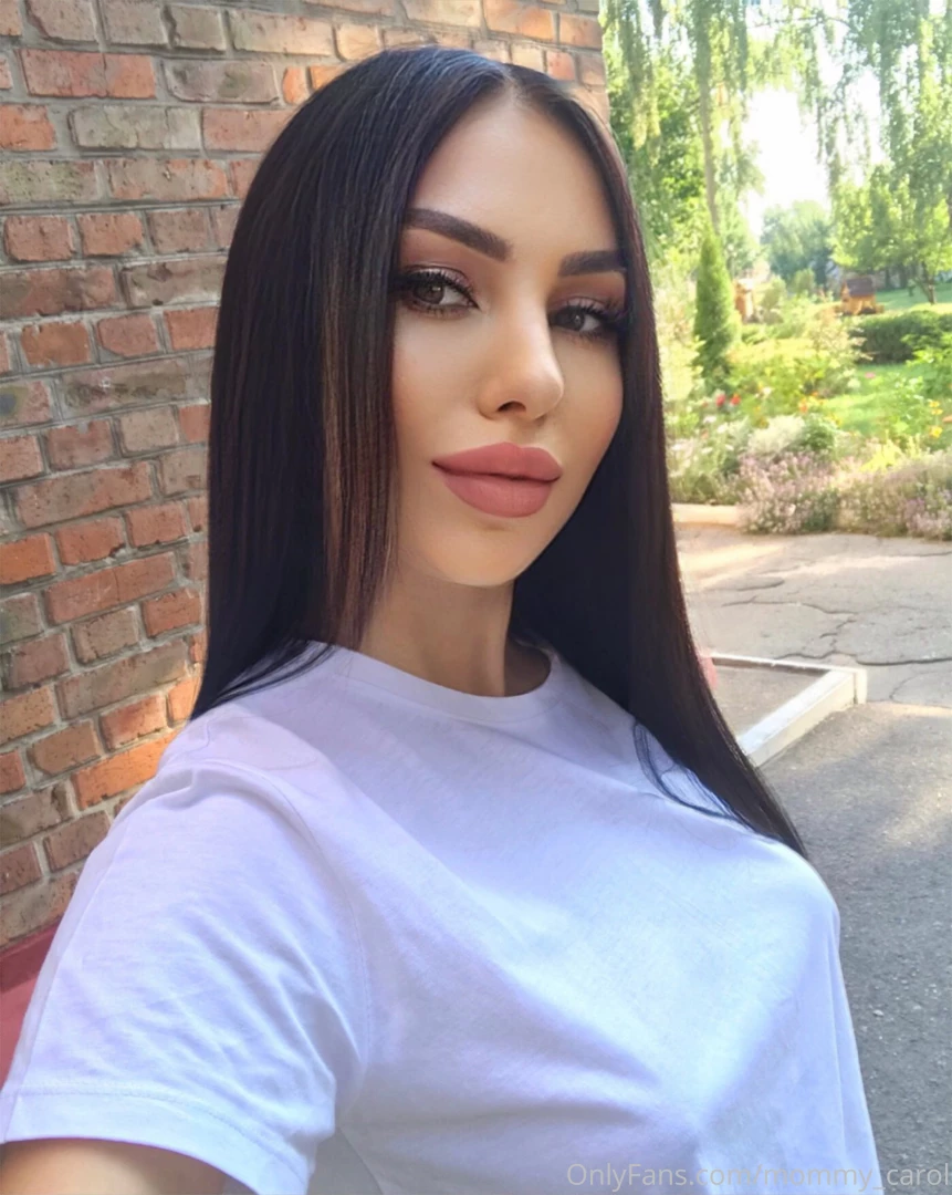 Today is such sunny weather and i have a walk now how would you like 