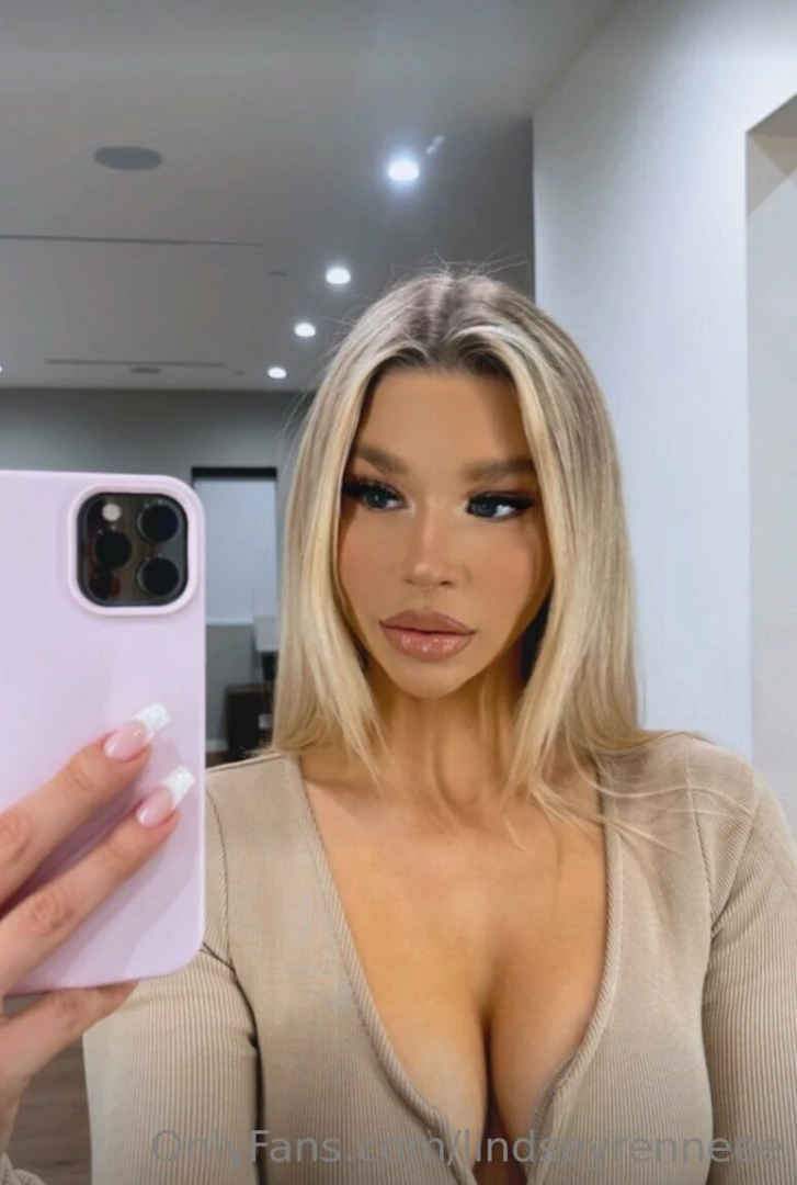 Missin my long hair today do you miss it too let me know if it suits 