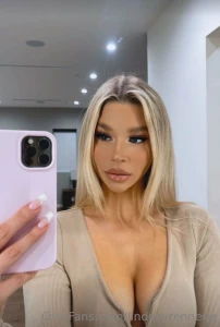 Missin my long hair today do you miss it too let me know if it suits