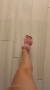 New fether slippers shoes i do a verry sexy shoe dangling tip ill send