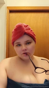 Wanna watch me drop the towel part 1