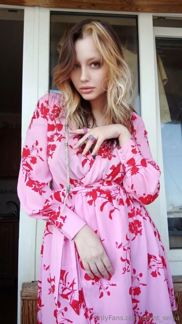 The beauty of a woman is not in her clothes figure or hairstyle she is part 1 