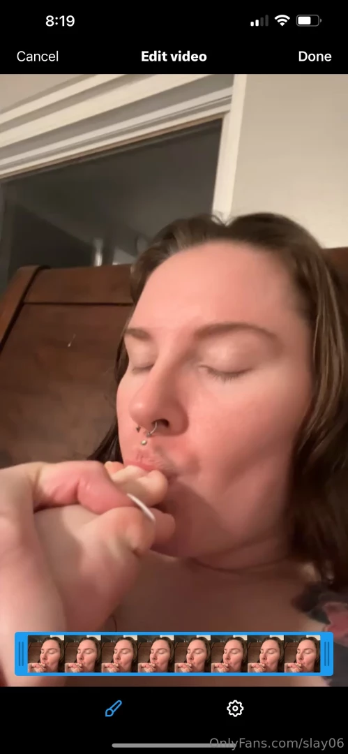 Wanna see the full video of me sucking on my toes and enjoying every 