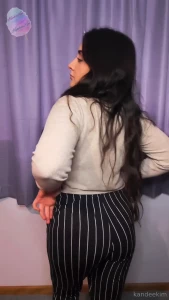 The booty looks good in these pants i can t help it