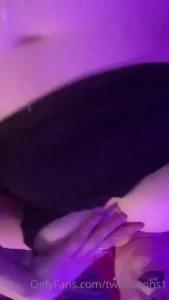 Little aftermath video from when the mr plastered my belly with cum