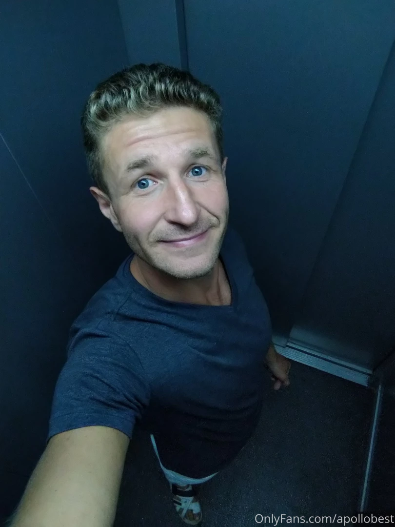 apollobest - Good morning from the elevator 