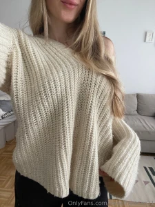 My neighbor asked me to water the plants i got a little horny thinking part 1