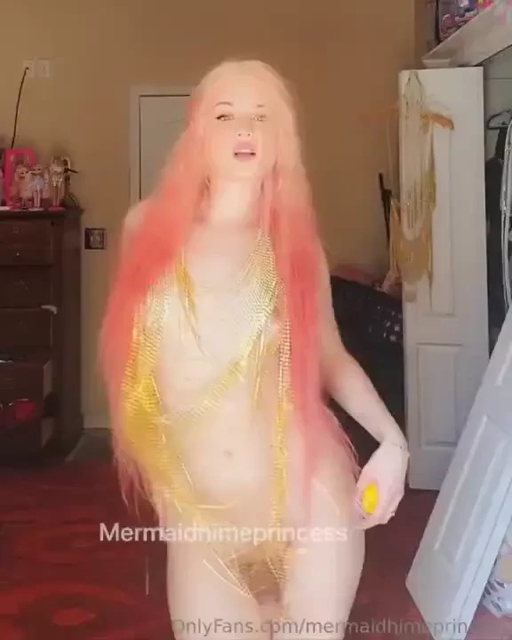 What song am i listening to while dancing first person to name the 