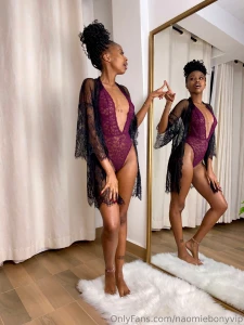 Uhmm bae come here ive got this fantasy i have a naughty twin and we