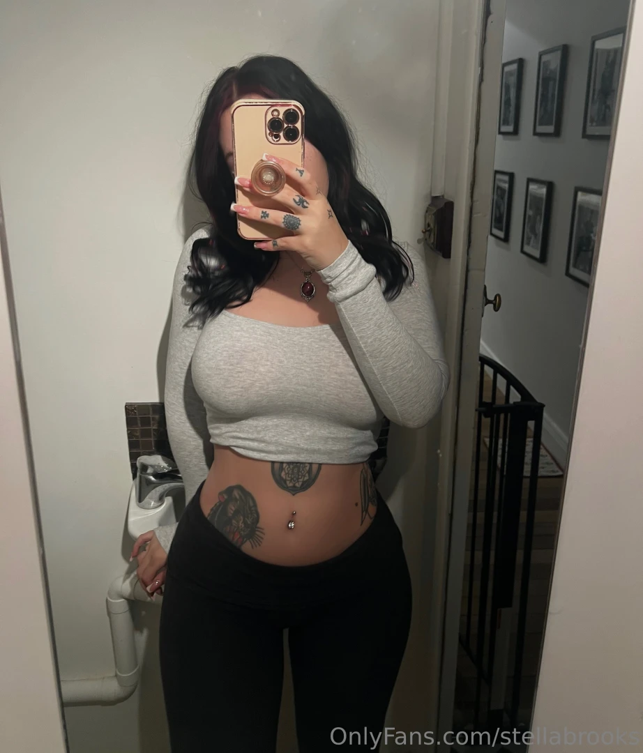 I m not busy tonight play with me 