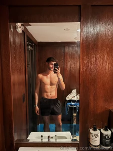 Been kind of obsessed with hotel gyms lately