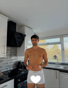 Eggs with a side of sausage today tip 10 if you want a bite and we ll